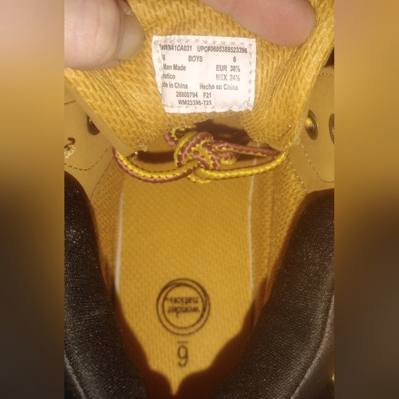 Boys size 6 combat boots - Picture 6 of 6